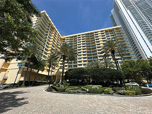 2501 S Ocean Dr Photo 1