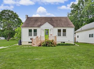 308 W Spruce St, Paxton, IL 60957