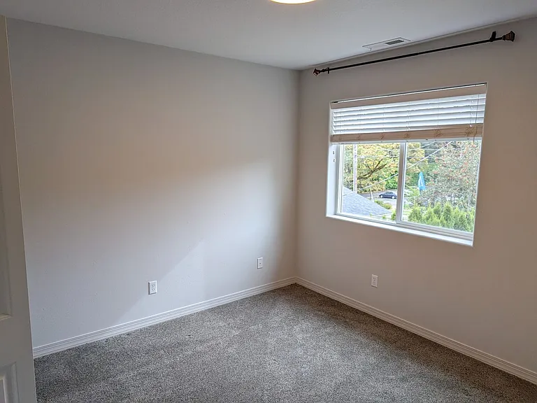 407 & 409 Madrona Ave SE — Photo 19