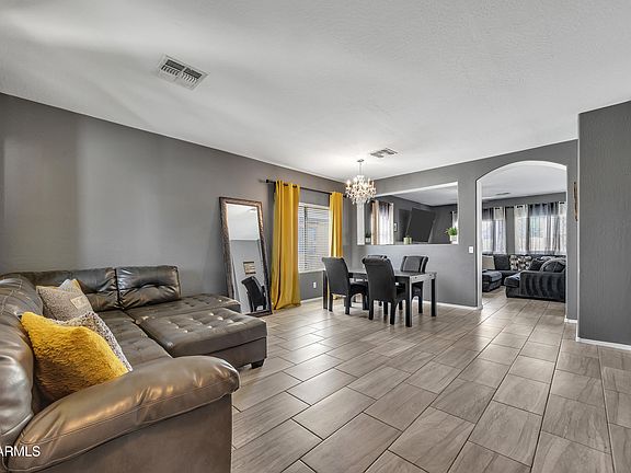 3rd image of 4930 W SHUMWAY FARM Road