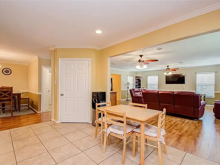 3806 Arbor St — Photo 8