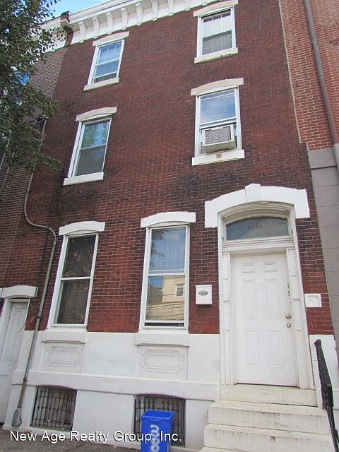 1st image of 3005 Richmond St APT 2R