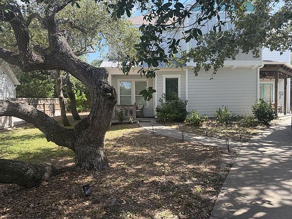 5th image of 108 Boardwalk Ave