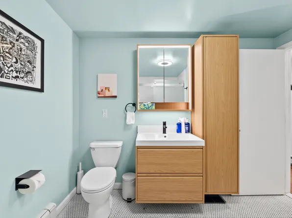 649 De Kalb Avenue image 20 of 29