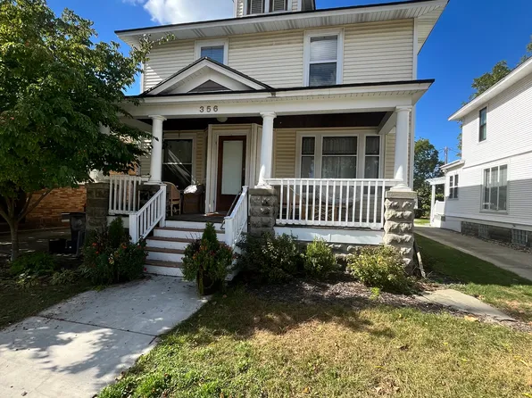 356 Pine Ave, Holland, MI 49423