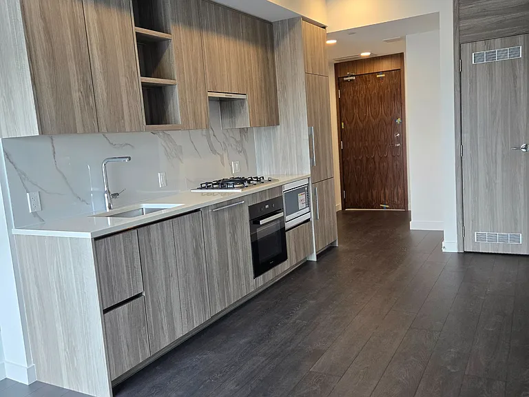 18 Esther Shiner Blvd #1209 — Photo 6