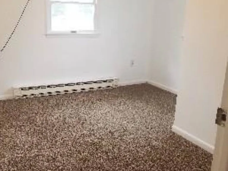 24 Jefferson Ave — Photo 5