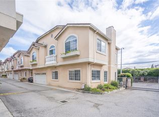 9447 Lemona Ave, North Hills, CA 91343