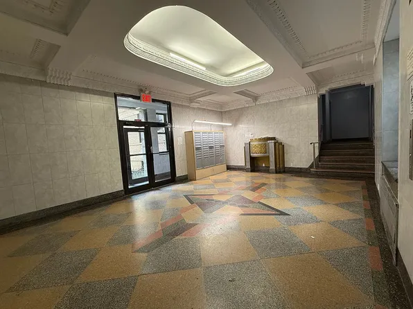 1053 E 13th St APT A5, Brooklyn, NY 11230