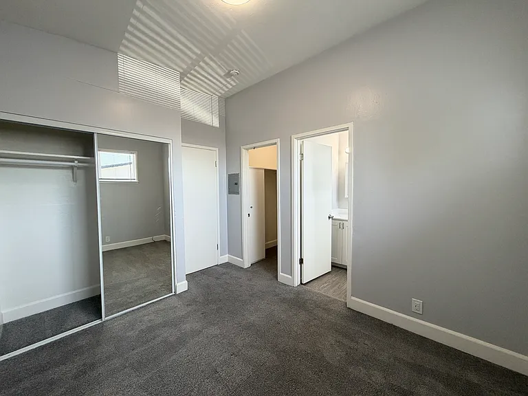 Tahoe Terrace Apartments — Photo 8