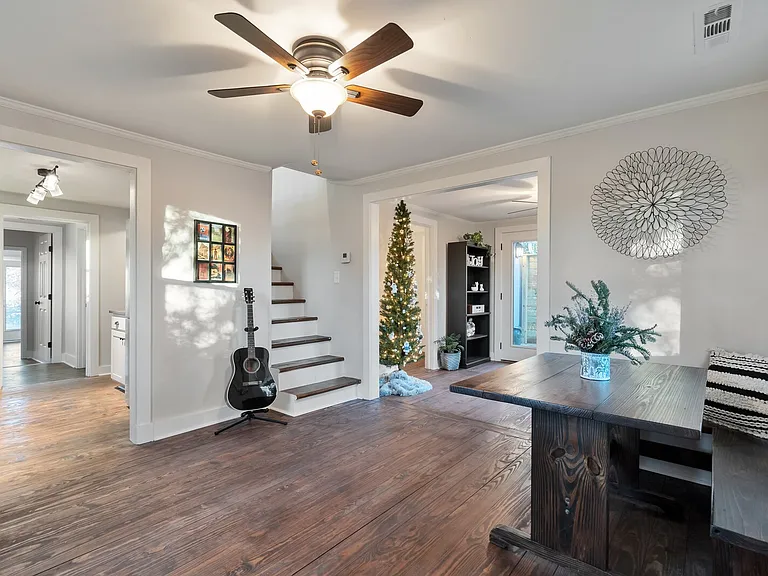 514 Drake Ave — Photo 3