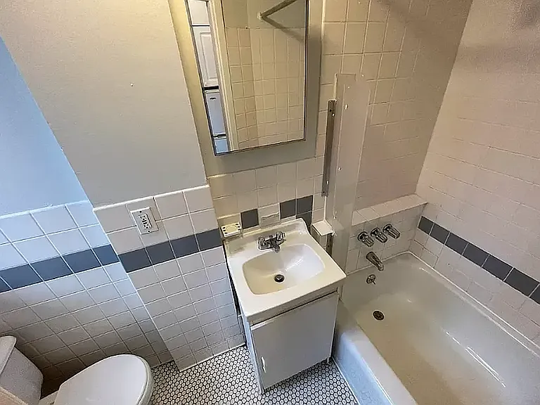 98 Thompson St #38 — Photo 6