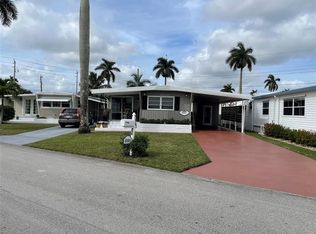 8561 SW 21st St, Davie, FL 33324