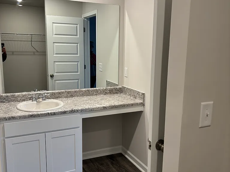 701 Savannah St — Photo 11