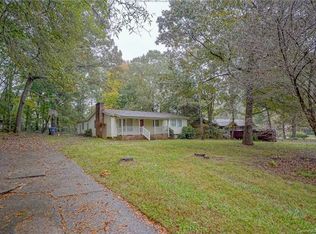 1841 Kimway Dr, Matthews, NC 28105