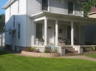 708 6th Ave S, Clinton, IA 52732