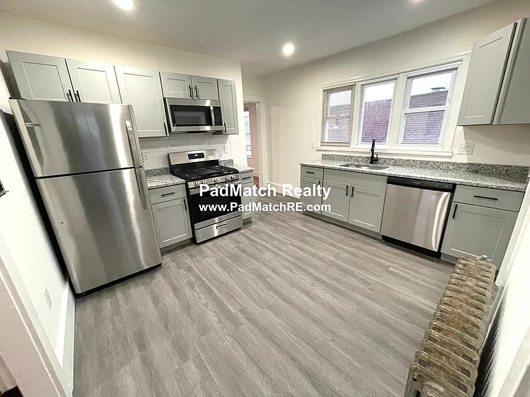 32 Bowen Ave #3 — Photo 14