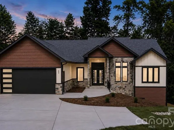 69 Village Pointe Ln, Asheville, NC 28803