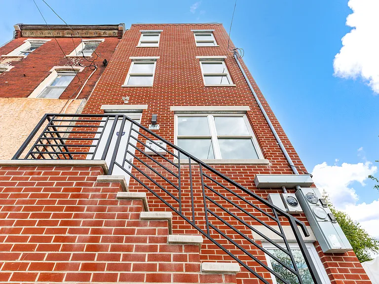 737 N 42nd St #1 — Photo 36