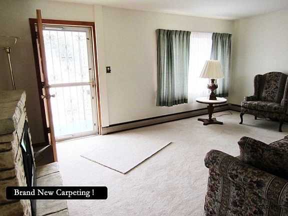 3rd image of 224 Sherwood Dr