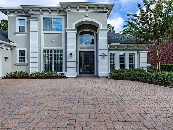 4th image of 1215 Leith Hall Dr