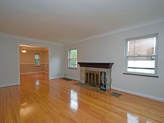 4th image of 4113 Pillars Dr
