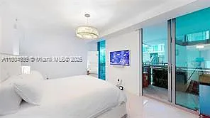 6000 Collins Ave #124 — Photo 8