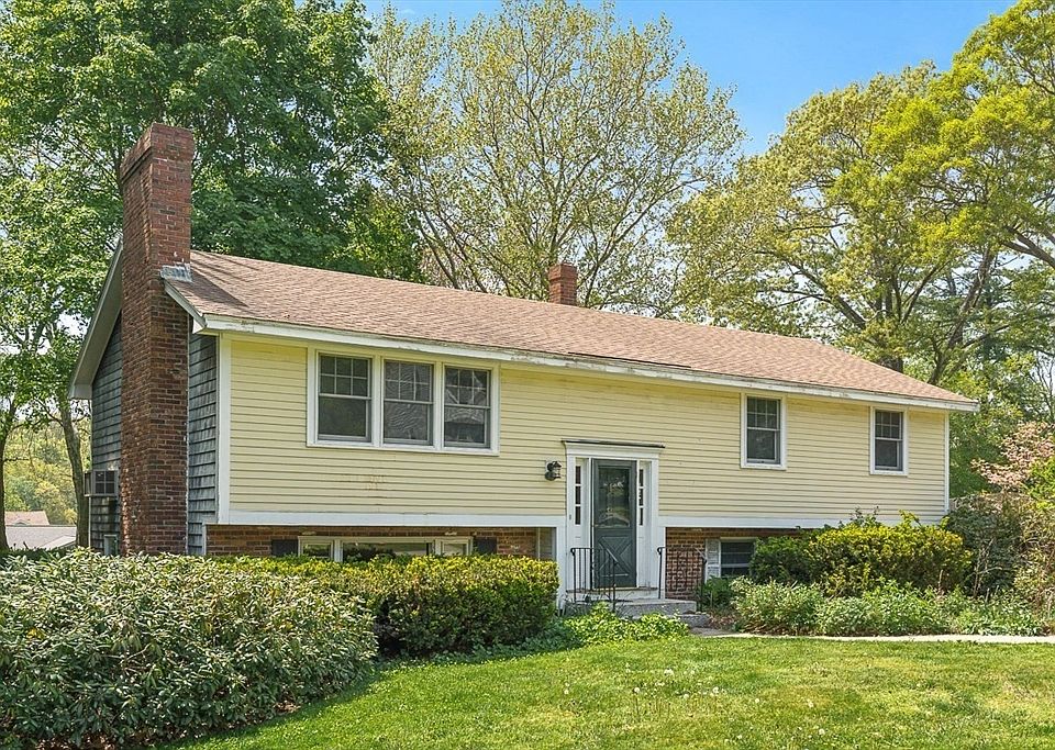 1st image of 12 Hodgkins Dr