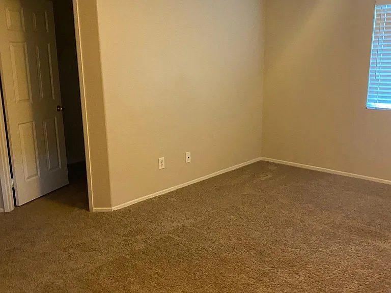 25838 Iris Ave #B — Photo 6