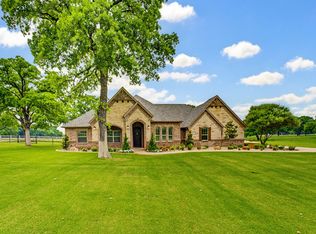 105 Las Brisas Dr, Decatur, TX 76234