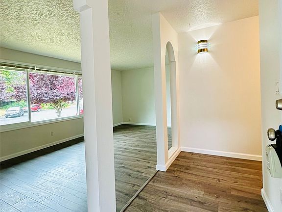 3rd image of 3001 NE 101st Court