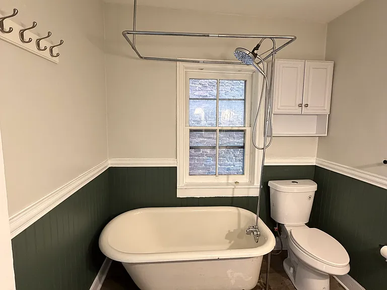 105 E Main St #2 — Photo 29