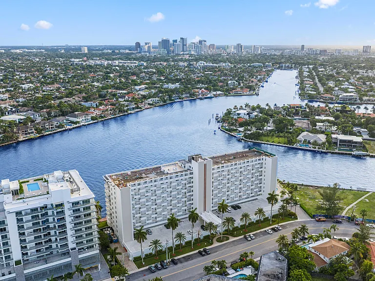 511 Bayshore Dr #401 — Photo 48