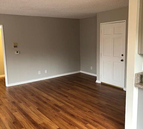 5th image of 10063 Mountair Ave #2
