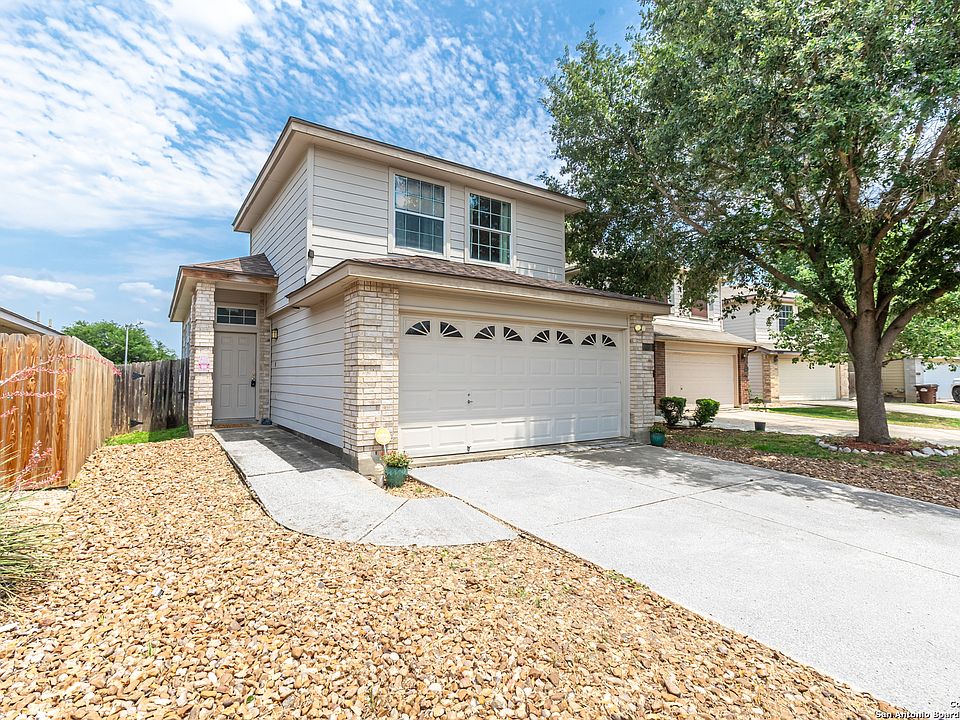 1st image of 4012 Desert Circle