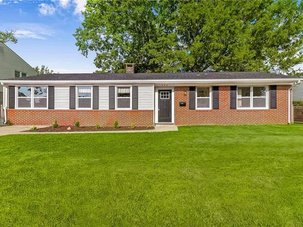 552 Boxwood Ln, Virginia Beach, VA 23452