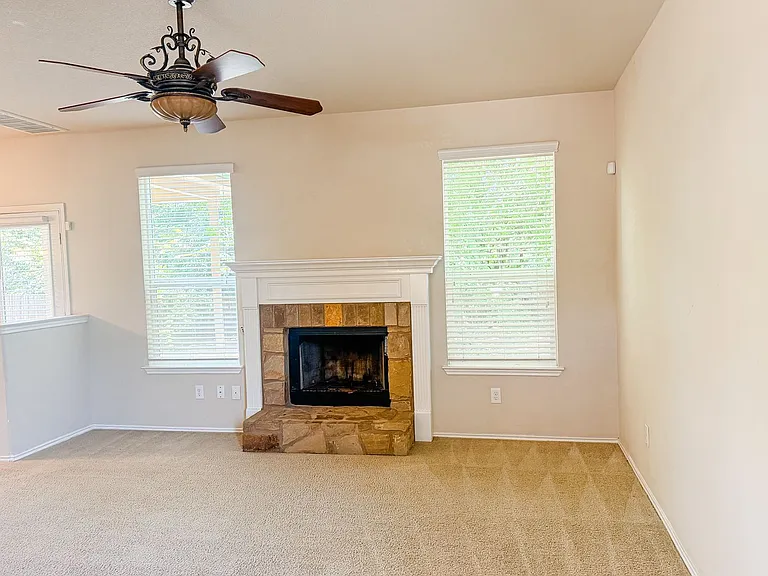 4907 Old Homestead St — Photo 4