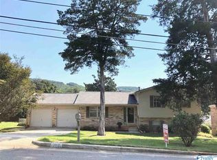 1912 Epworth Dr NE, Huntsville, AL 35811