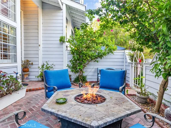 19110 Beachcrest Ln APT E, Huntington Beach, CA 92646