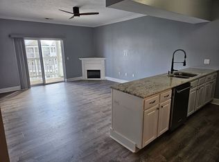 1824 Suncrest Vlg, Morgantown, WV