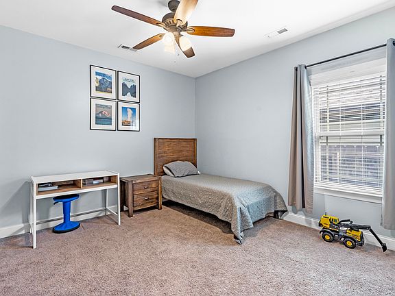 5th image of 5404 Bungalow Cir