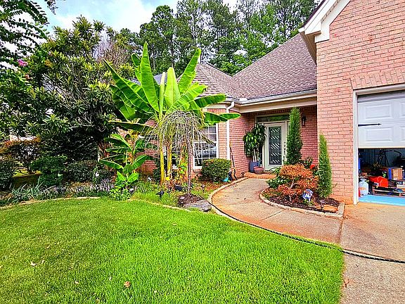 2nd image of 717 Retreat Woods Way