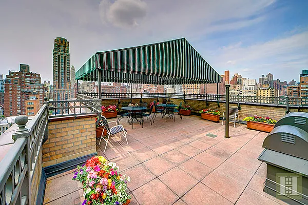 Sold by Halstead Real Estate | media 14