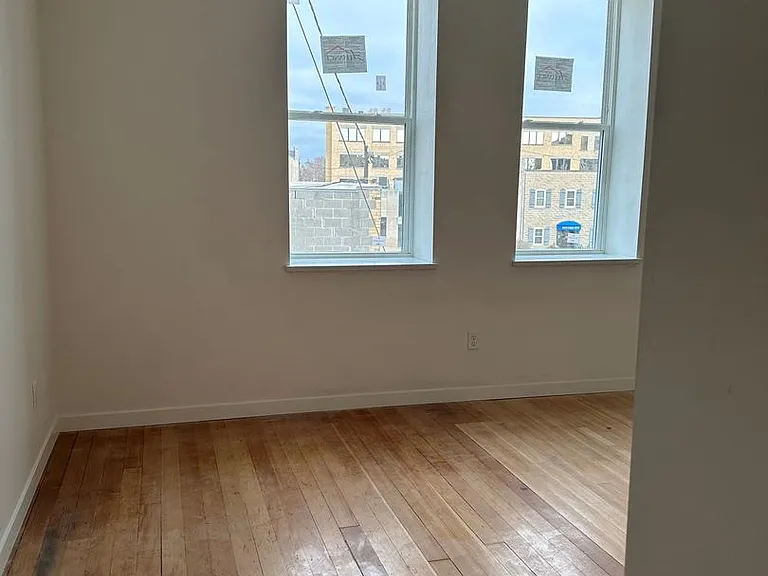 220 N Main St — Photo 10