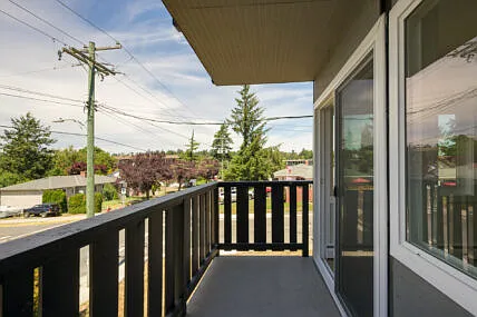 435 Lampson St #103 — Photo 26