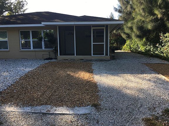 5th image of 2100 Bay St