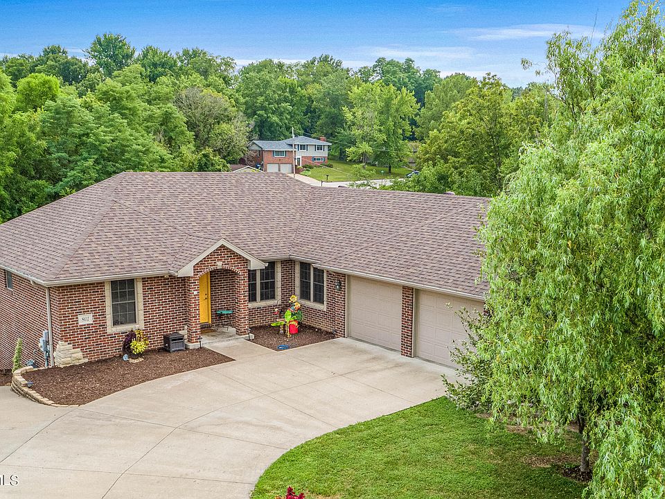 1st image of 801 Rock Hill Ct