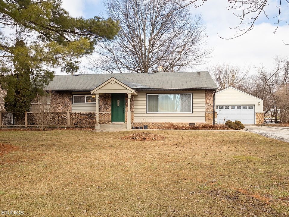 1st image of 17W360 Forestview Dr