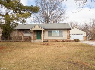 17W360 Forestview Dr, Bensenville, IL 60106