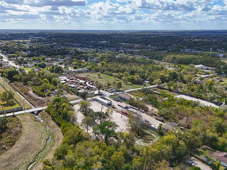 5033 S Acres Dr — Photo 15